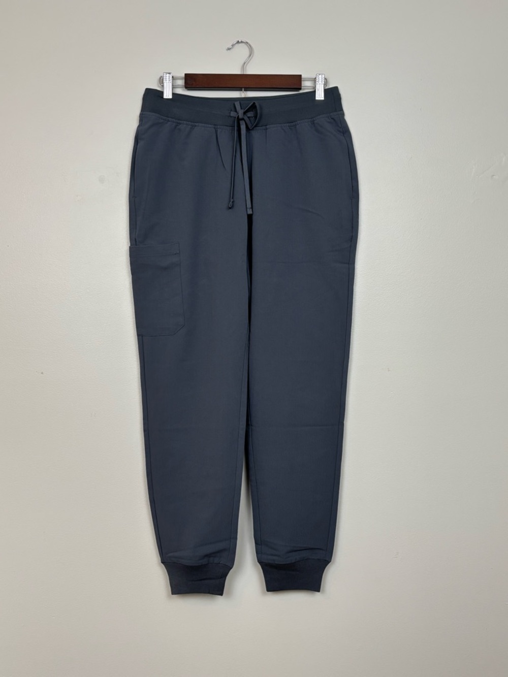 Mandala High Waist Jogger Womens Scrub Pant Size Medium in Pewter Medical Clinic
